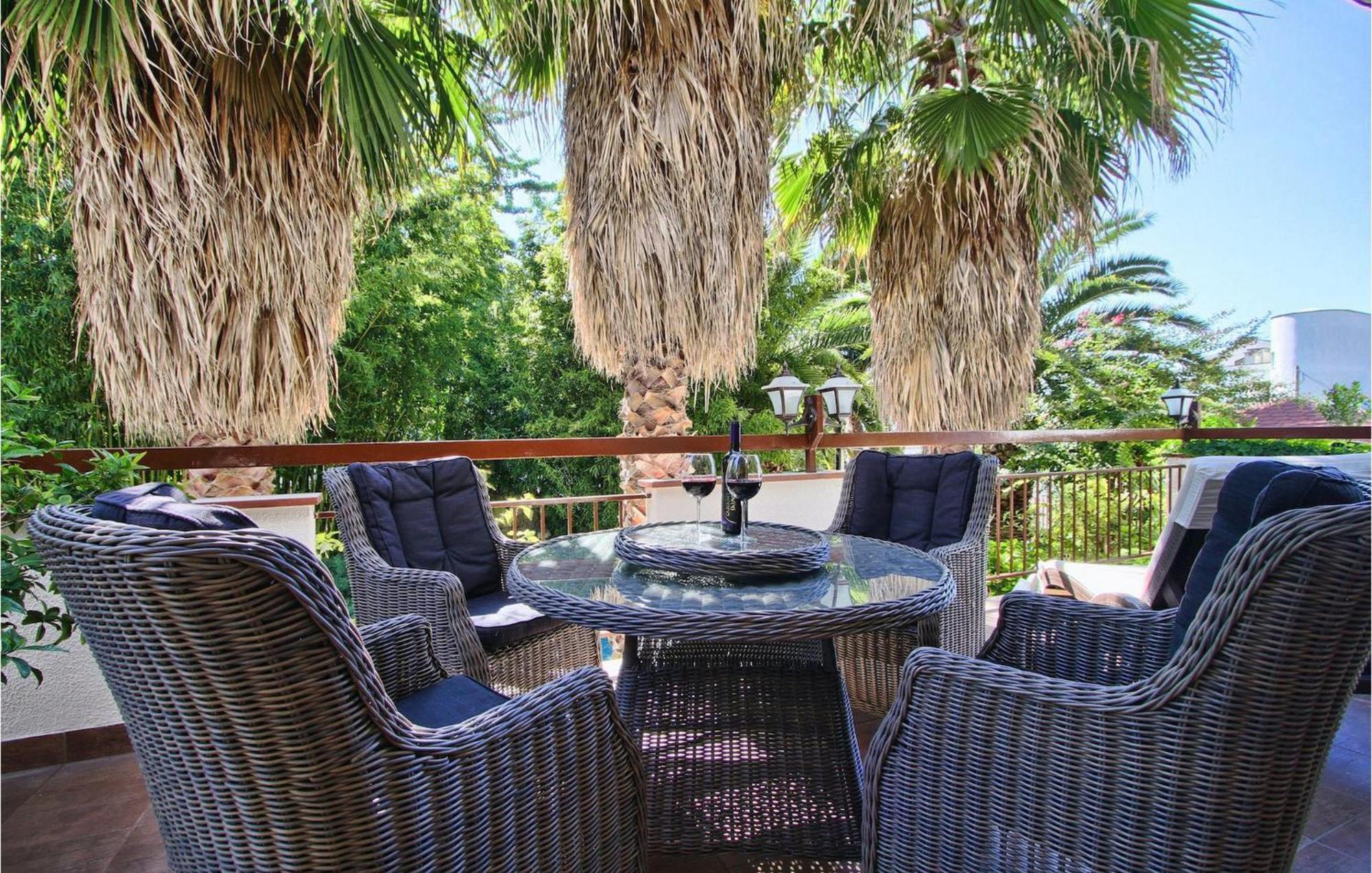 Botanica Pula